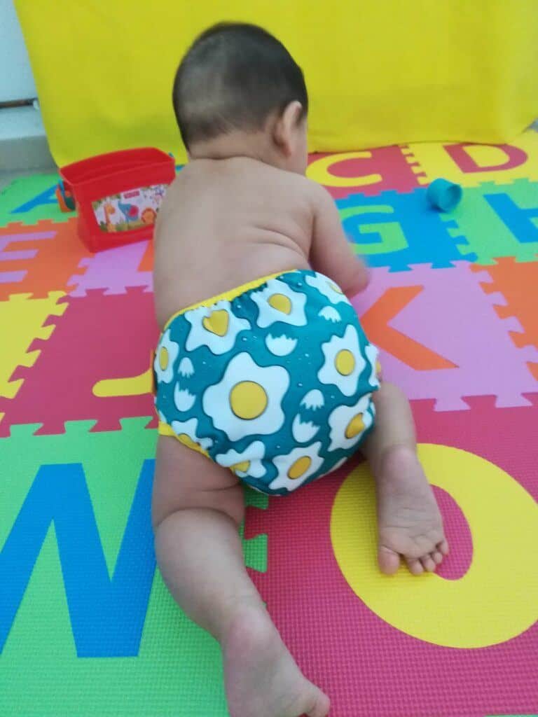 cloth diapers for babies - with a sunny side up egg design
