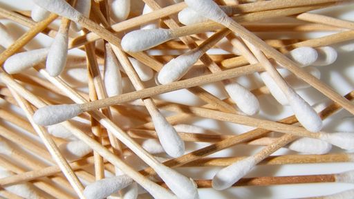 photo of bamboo-stemmed cotton buds - one of the best eco-friendly cotton buds.